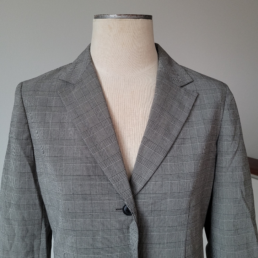 Casual Corner Jacket NWT Size 2